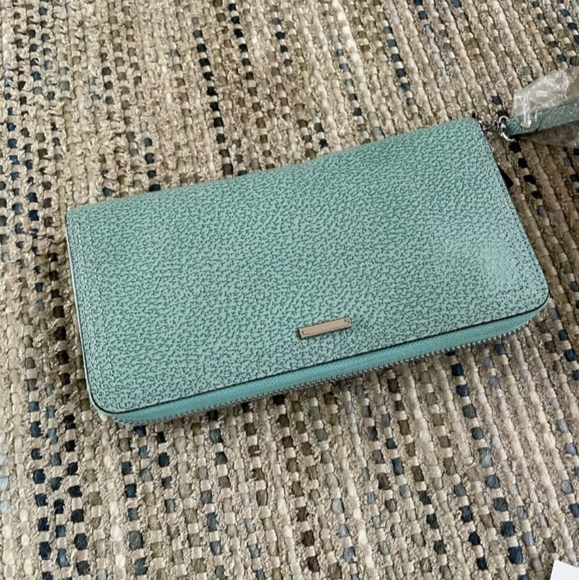 LODIS RFID Teal Green Leather New Wristlet Silver Zip Hardware - Picture 4 of 13